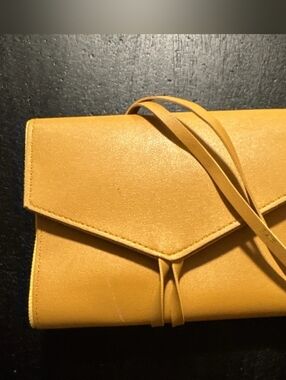 NEW! Glass Ladder & Co Tech Organizer